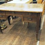 197 1353 WRITING DESK